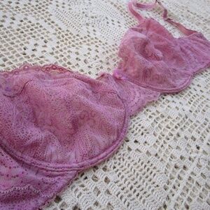 raspberry pink lace bra by Pfiff, size 36F, no lining, no padding, underwire